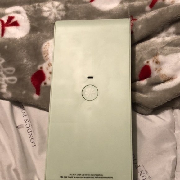 UV sanitizer by tech candy - Picture 4 of 6